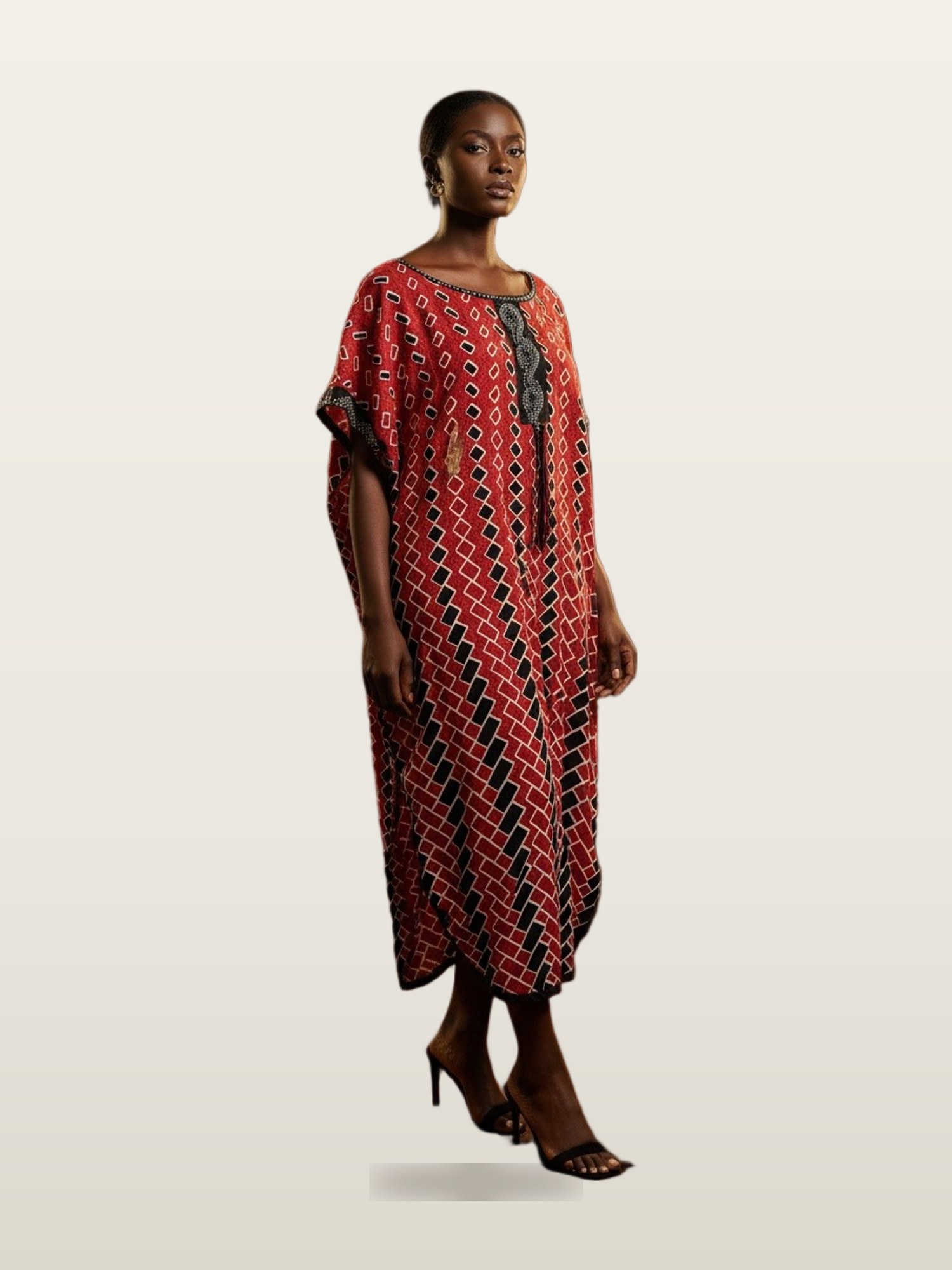 Caftan géométrique rouge et noir